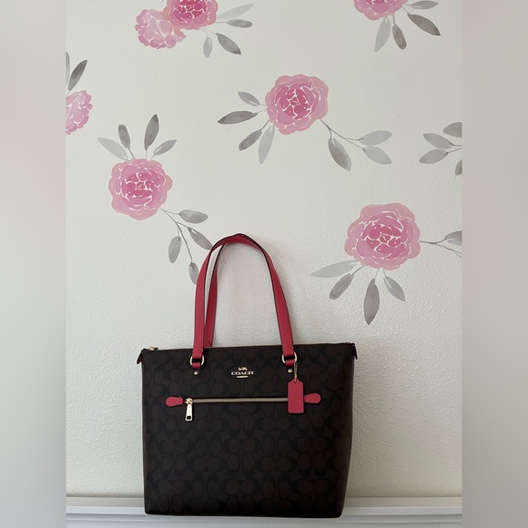 NWT large coach tote purse 👛 - Picture 10 of 15